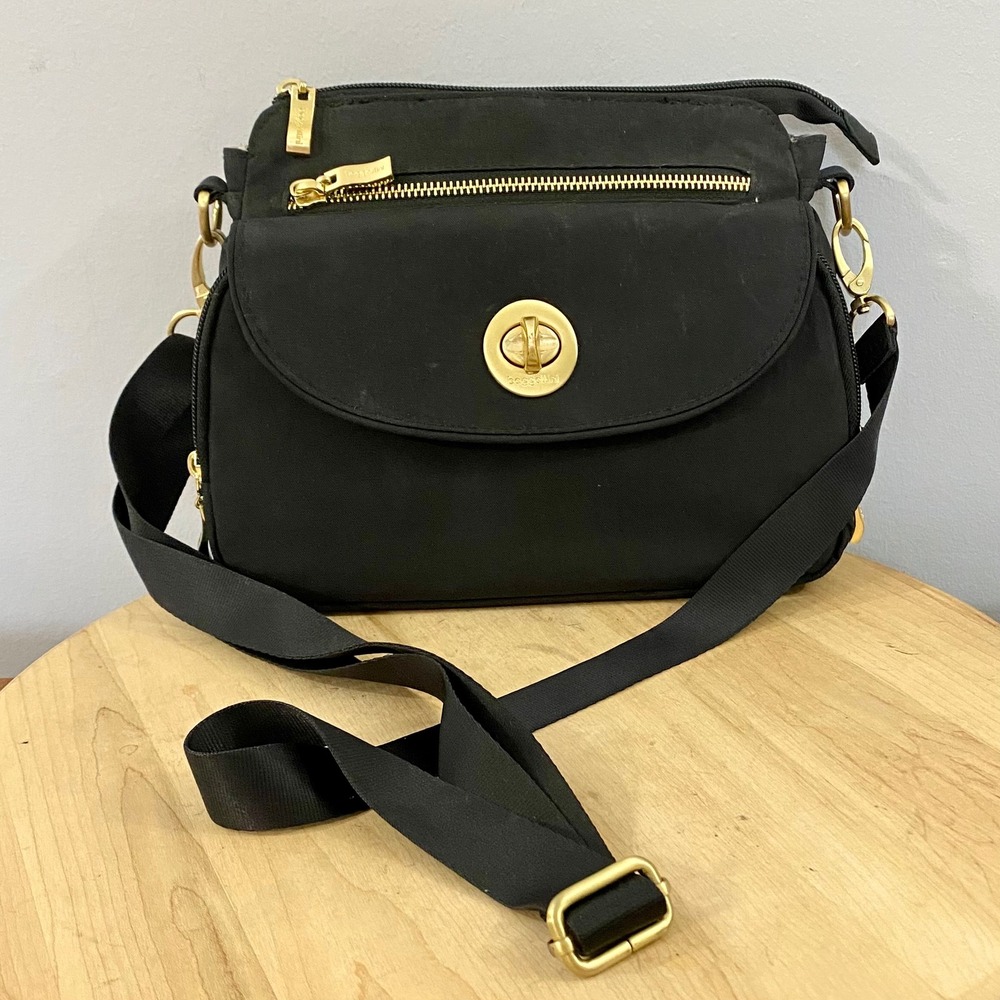 Baggallini Calais Crossbody Bag Black Nylon Gold Hardware RFID Travel Purse